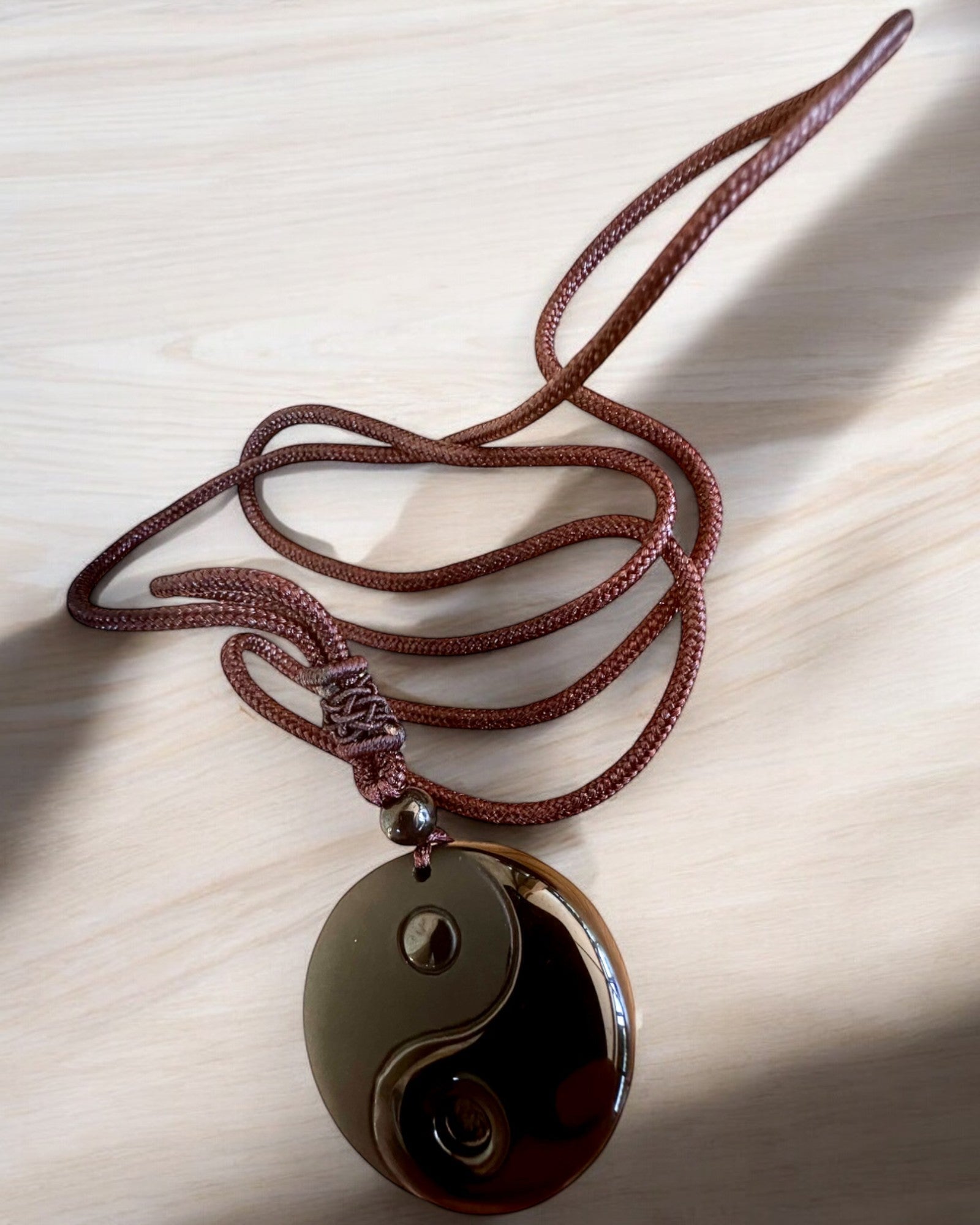 Boho-halsband i obsidian Yin Yang Tai Chi, möjlighet till personlig gravyr som present