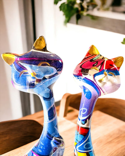 Abstrakta Kattfigurer "ArtCats", Handmålade, Resin – 25 cm, 2 st.